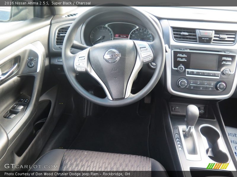 Super Black / Charcoal 2016 Nissan Altima 2.5 S