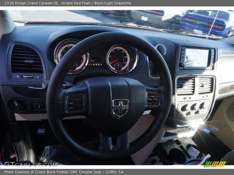 Octane Red Pearl / Black/Light Graystone 2018 Dodge Grand Caravan SE