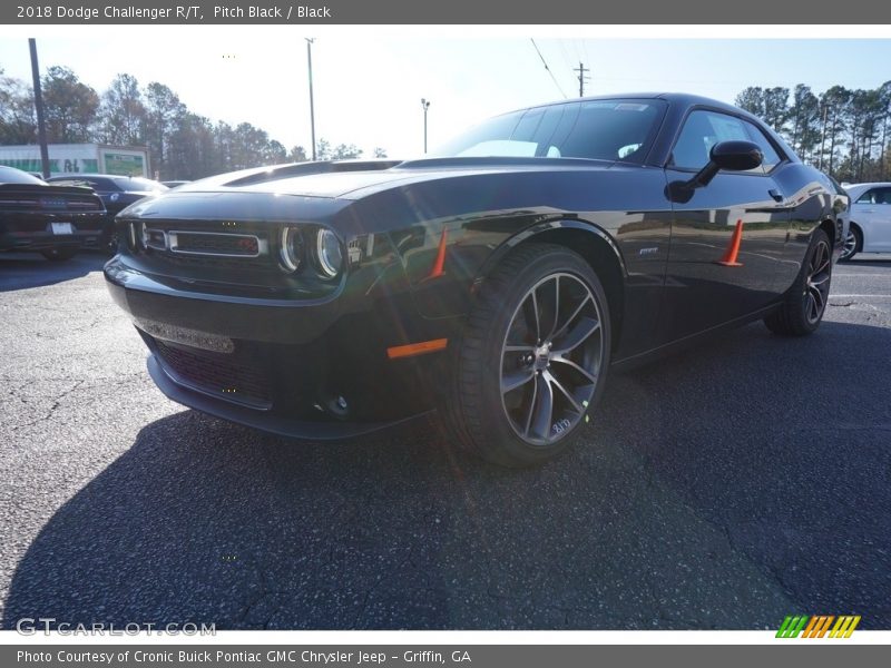 Pitch Black / Black 2018 Dodge Challenger R/T