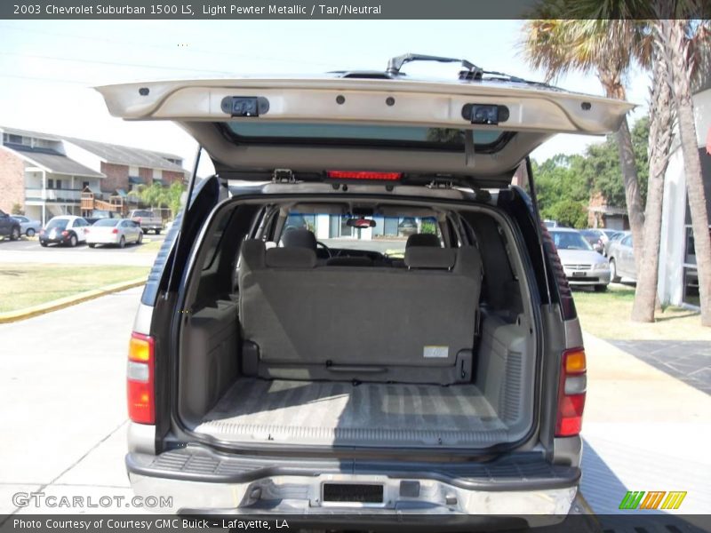 Light Pewter Metallic / Tan/Neutral 2003 Chevrolet Suburban 1500 LS