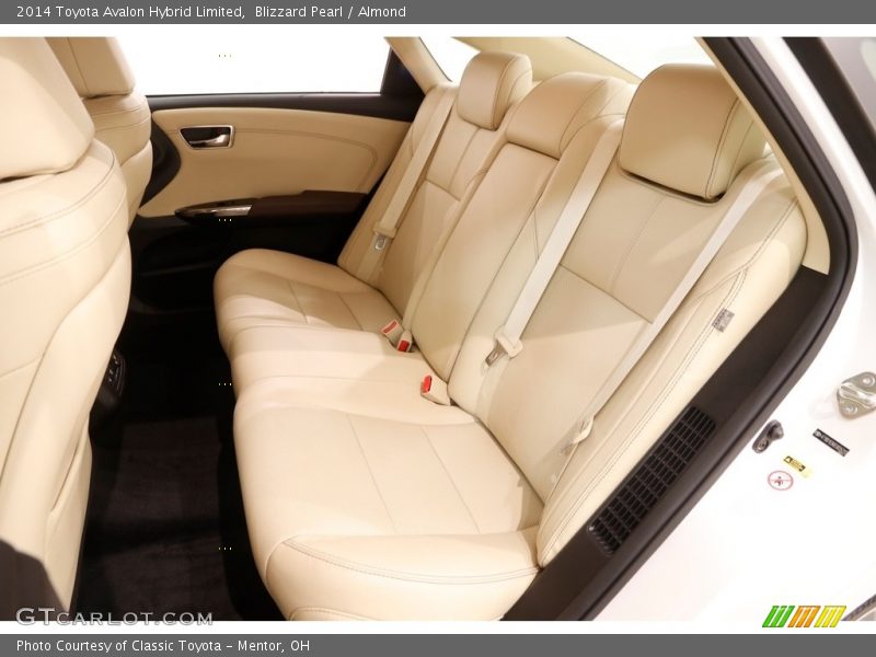 Blizzard Pearl / Almond 2014 Toyota Avalon Hybrid Limited