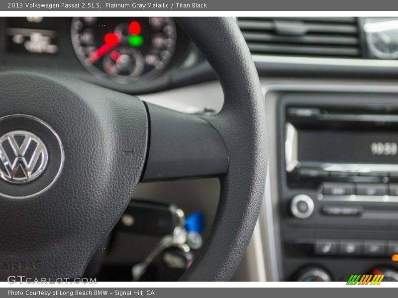 Platinum Gray Metallic / Titan Black 2013 Volkswagen Passat 2.5L S