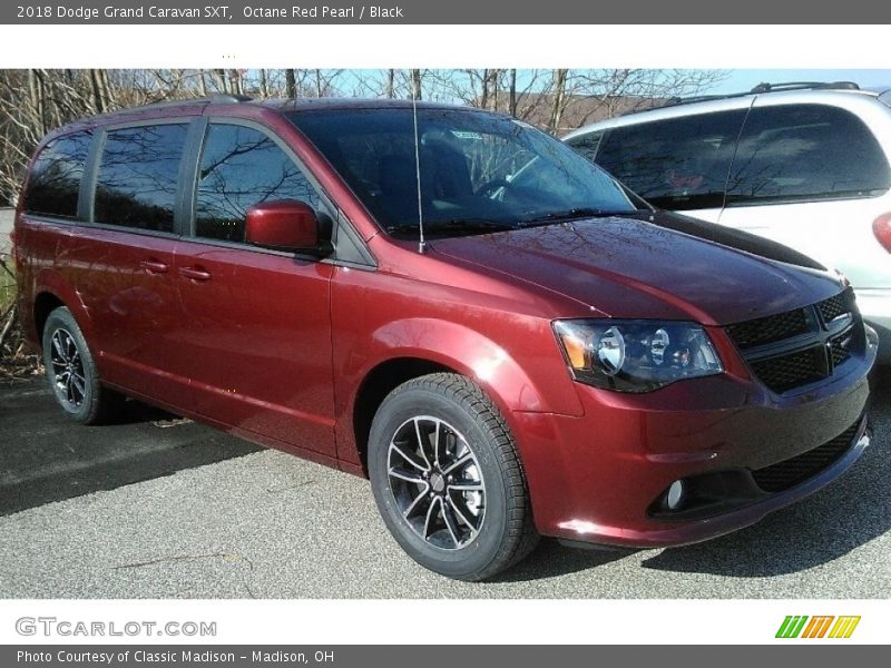 Octane Red Pearl / Black 2018 Dodge Grand Caravan SXT