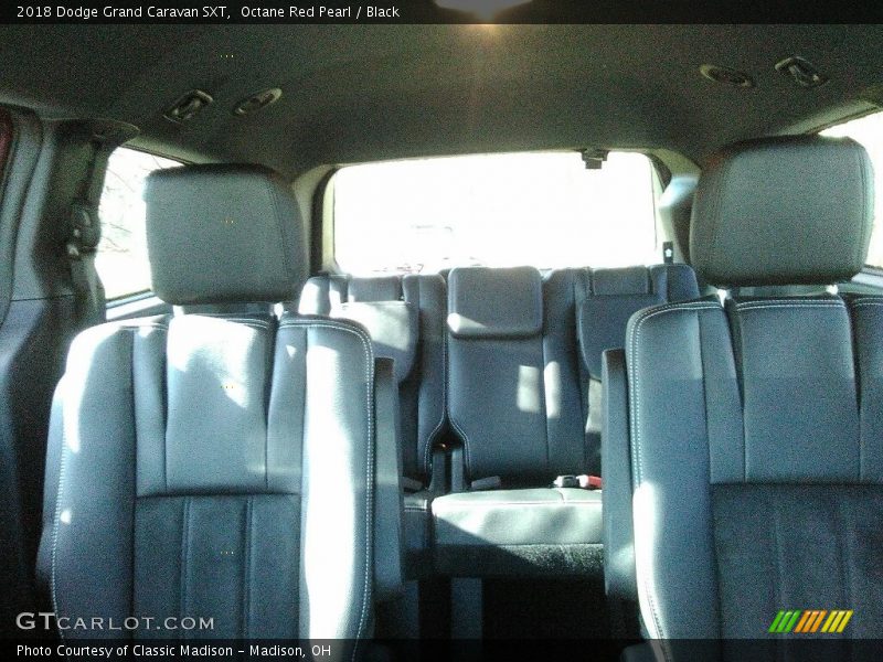 Octane Red Pearl / Black 2018 Dodge Grand Caravan SXT