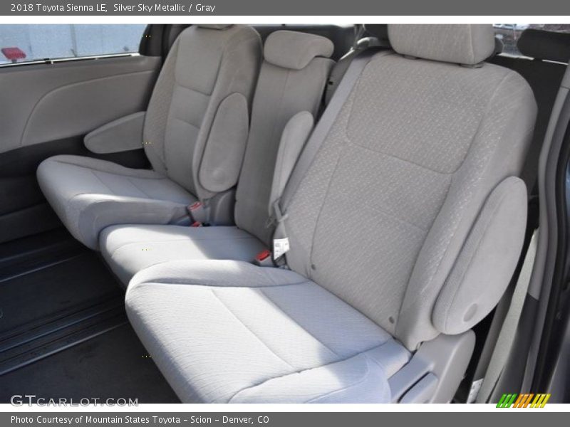 Silver Sky Metallic / Gray 2018 Toyota Sienna LE