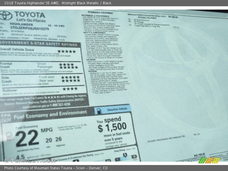 Midnight Black Metallic / Black 2018 Toyota Highlander SE AWD