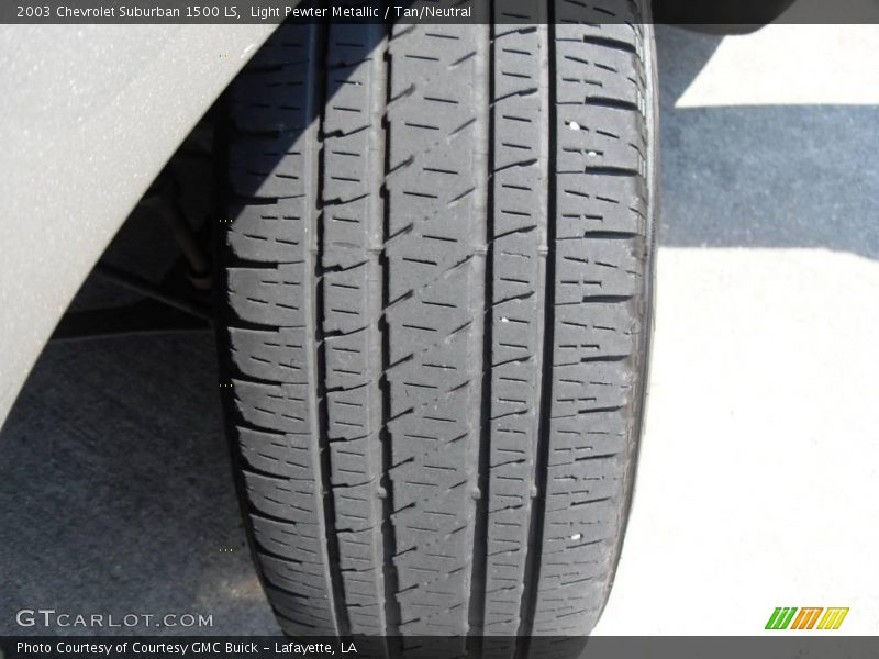 Light Pewter Metallic / Tan/Neutral 2003 Chevrolet Suburban 1500 LS