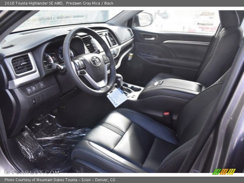 Predawn Gray Mica / Black 2018 Toyota Highlander SE AWD