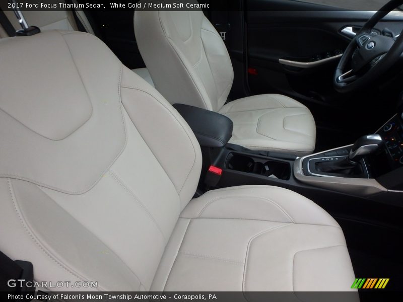 White Gold / Medium Soft Ceramic 2017 Ford Focus Titanium Sedan