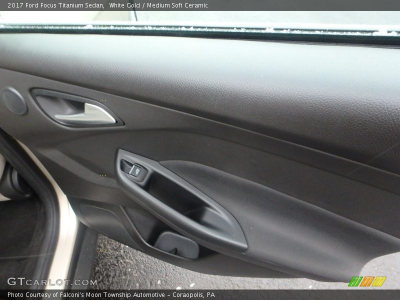 White Gold / Medium Soft Ceramic 2017 Ford Focus Titanium Sedan