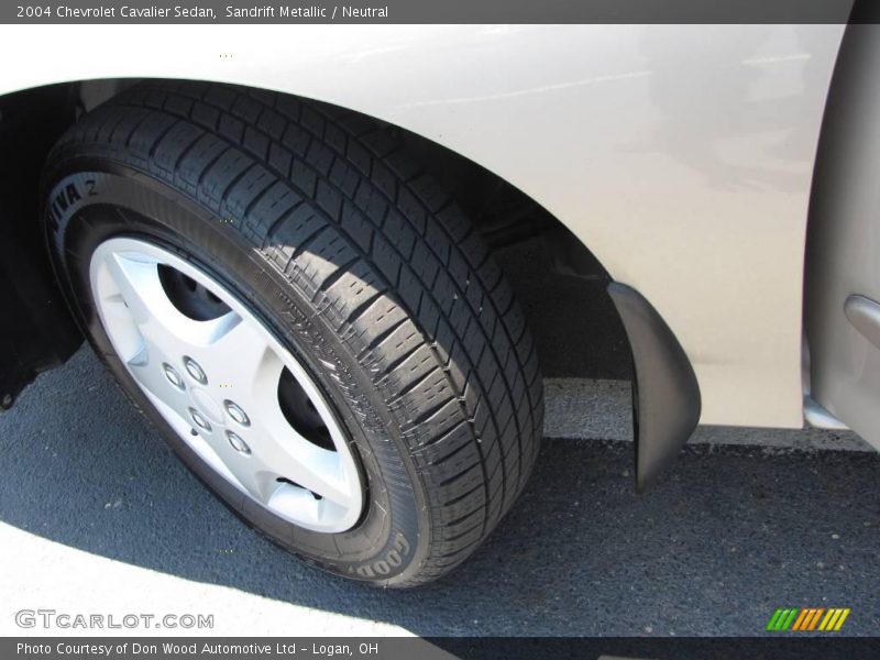 Sandrift Metallic / Neutral 2004 Chevrolet Cavalier Sedan