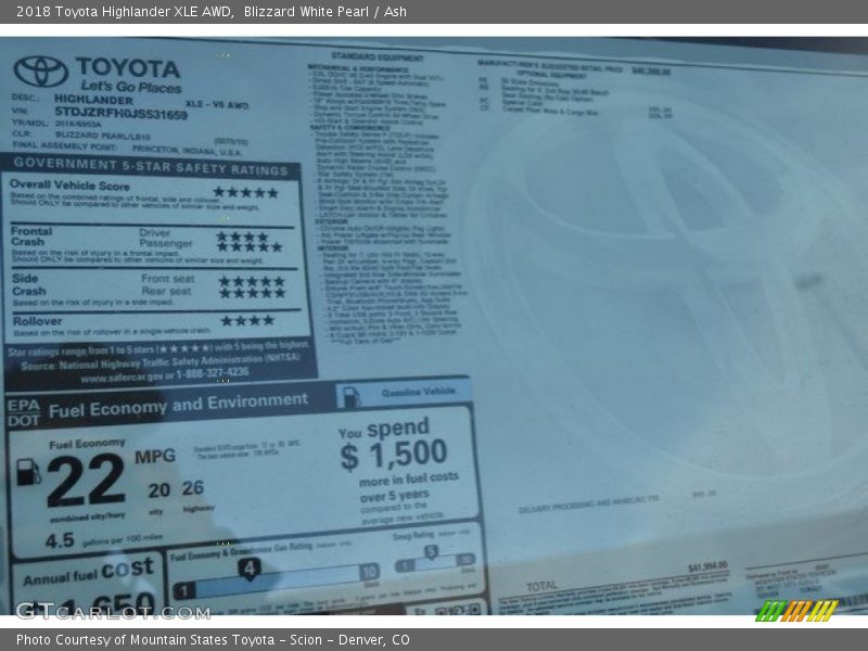 Blizzard White Pearl / Ash 2018 Toyota Highlander XLE AWD