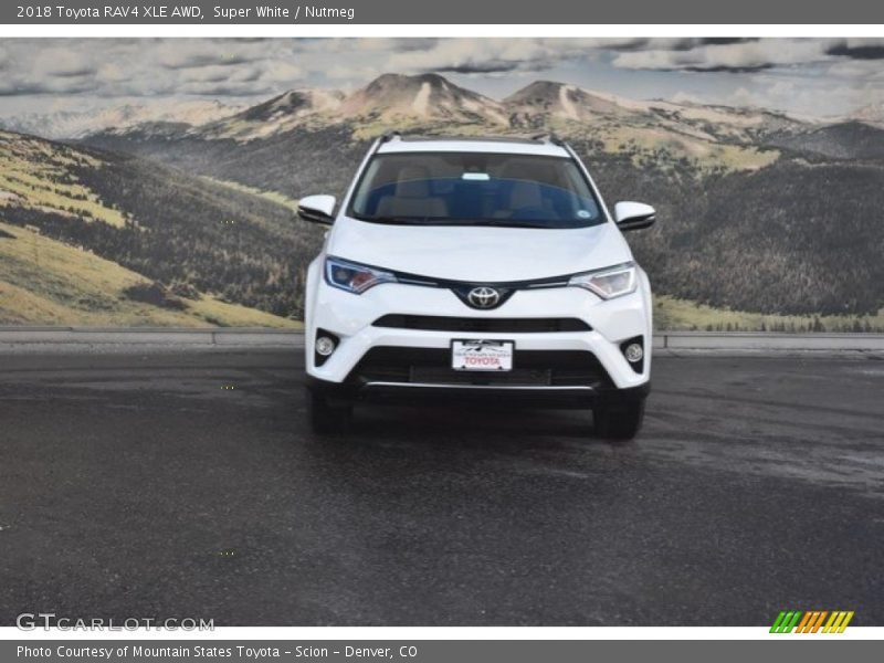 Super White / Nutmeg 2018 Toyota RAV4 XLE AWD