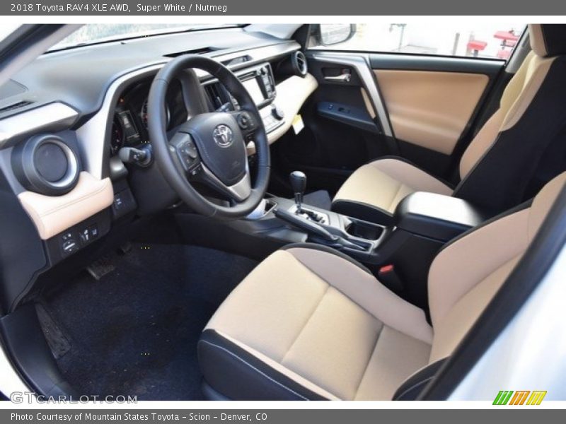 Super White / Nutmeg 2018 Toyota RAV4 XLE AWD