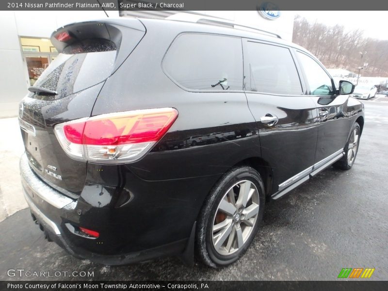Super Black / Charcoal 2014 Nissan Pathfinder Platinum AWD
