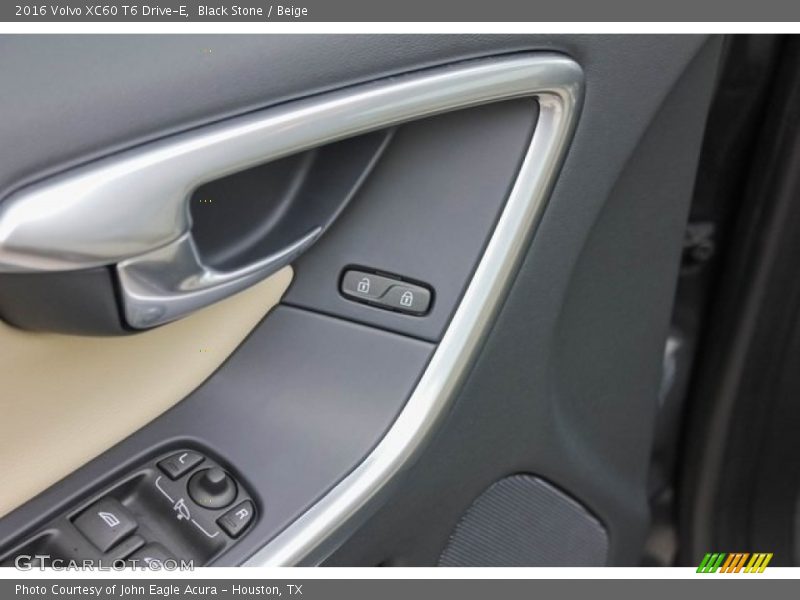 Black Stone / Beige 2016 Volvo XC60 T6 Drive-E