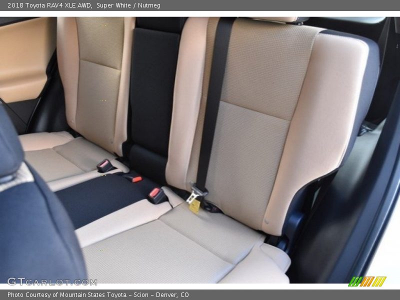Super White / Nutmeg 2018 Toyota RAV4 XLE AWD