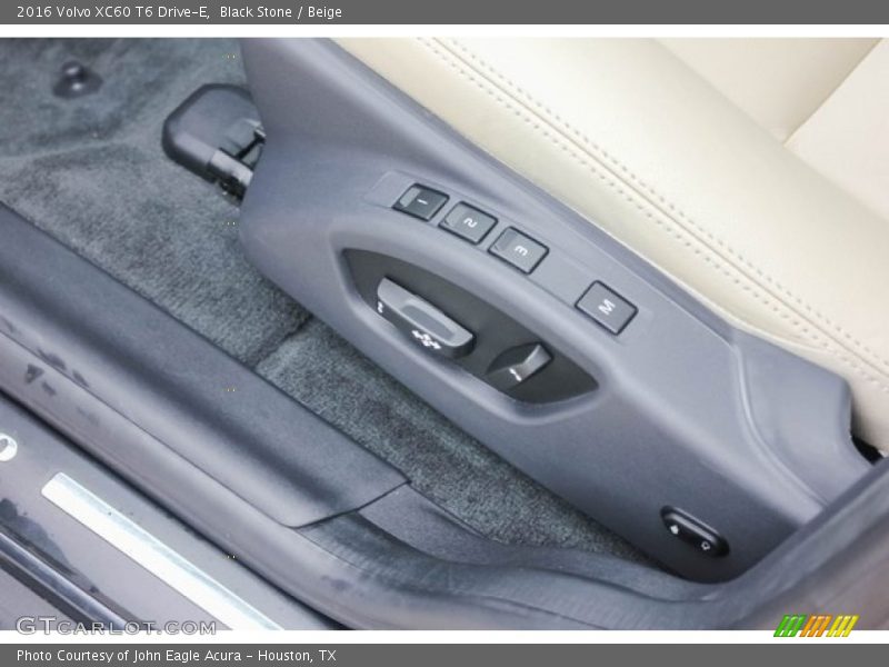 Black Stone / Beige 2016 Volvo XC60 T6 Drive-E