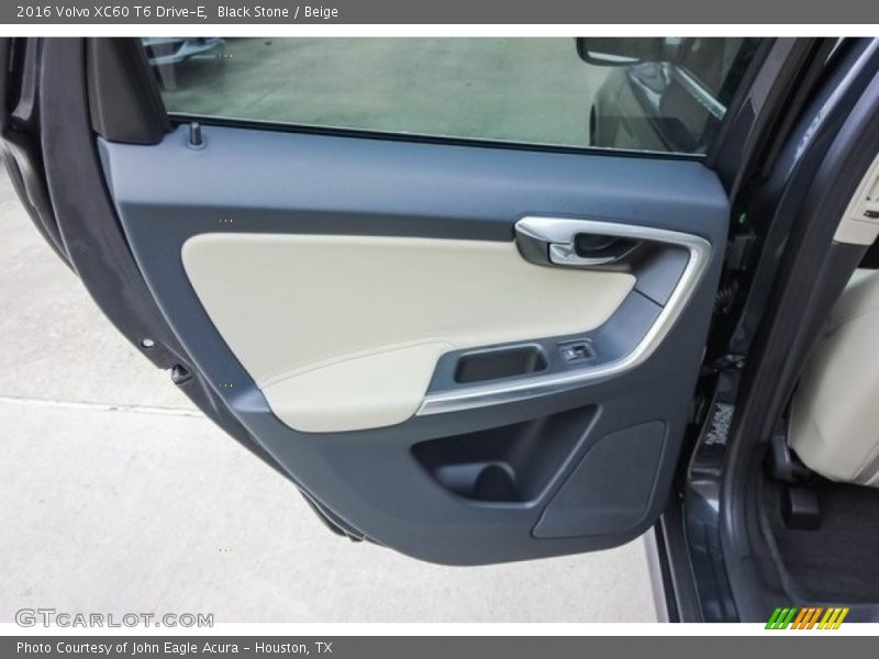 Black Stone / Beige 2016 Volvo XC60 T6 Drive-E