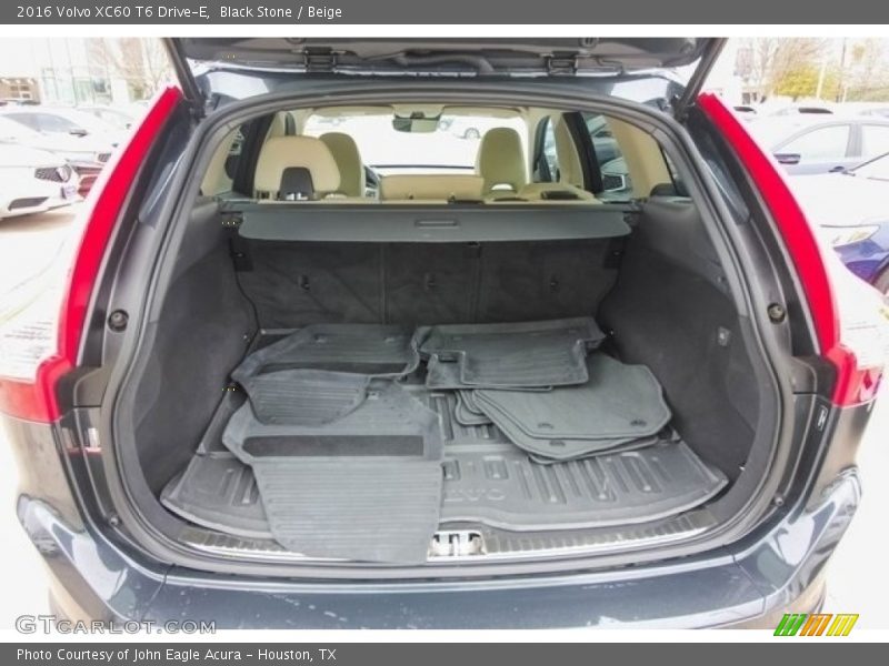 Black Stone / Beige 2016 Volvo XC60 T6 Drive-E