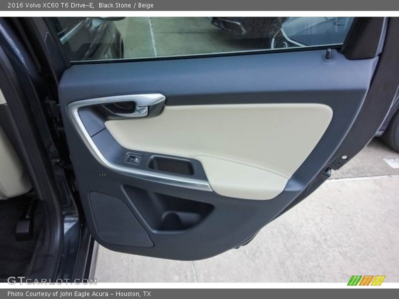 Black Stone / Beige 2016 Volvo XC60 T6 Drive-E