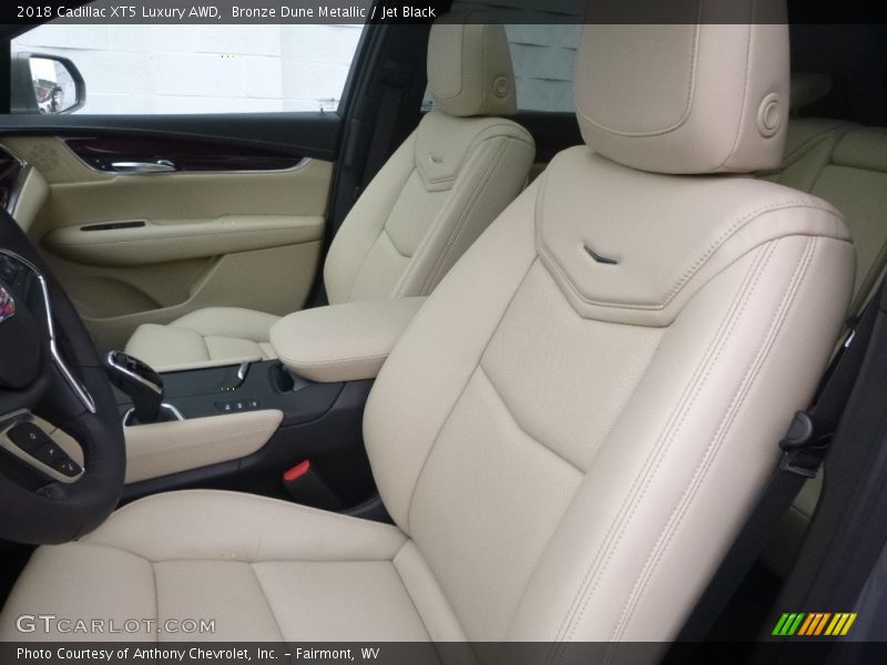 Bronze Dune Metallic / Jet Black 2018 Cadillac XT5 Luxury AWD