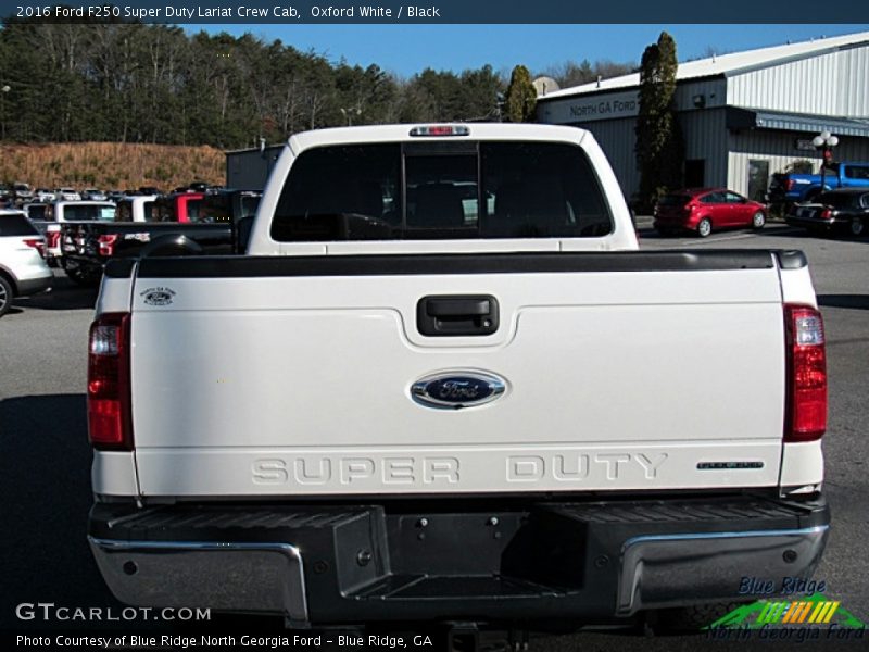 Oxford White / Black 2016 Ford F250 Super Duty Lariat Crew Cab