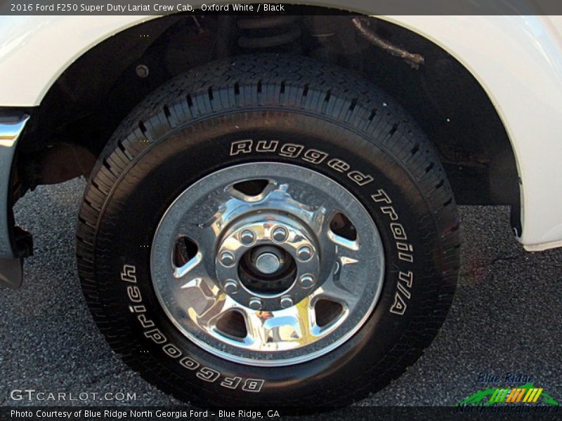 Oxford White / Black 2016 Ford F250 Super Duty Lariat Crew Cab