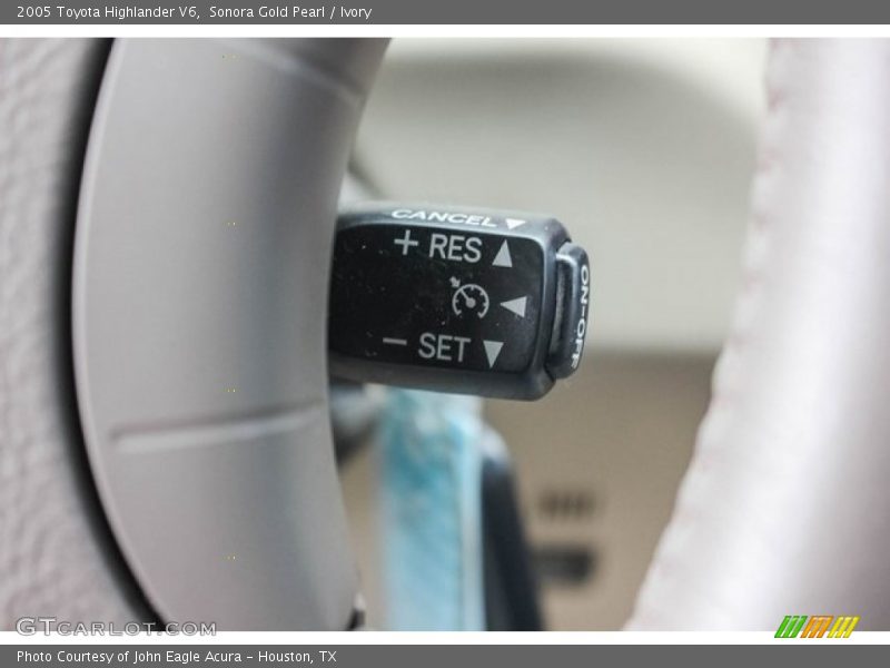 Sonora Gold Pearl / Ivory 2005 Toyota Highlander V6