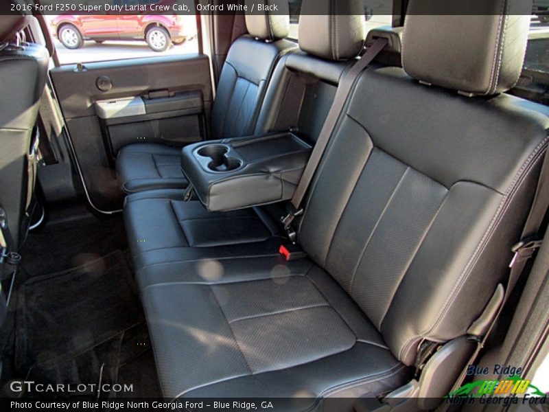 Oxford White / Black 2016 Ford F250 Super Duty Lariat Crew Cab