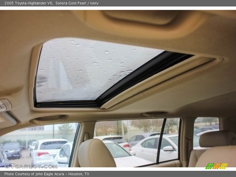 Sonora Gold Pearl / Ivory 2005 Toyota Highlander V6