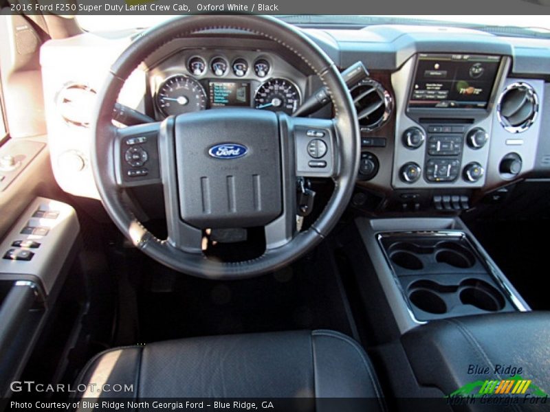 Oxford White / Black 2016 Ford F250 Super Duty Lariat Crew Cab