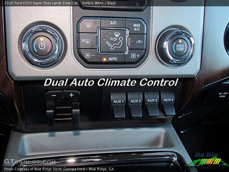 Oxford White / Black 2016 Ford F250 Super Duty Lariat Crew Cab