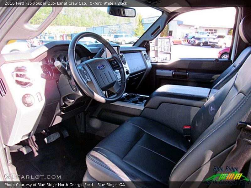 Oxford White / Black 2016 Ford F250 Super Duty Lariat Crew Cab