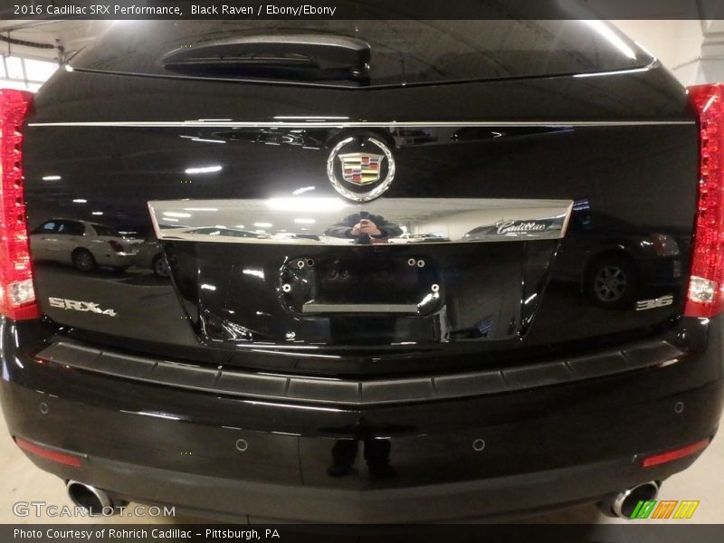 Black Raven / Ebony/Ebony 2016 Cadillac SRX Performance