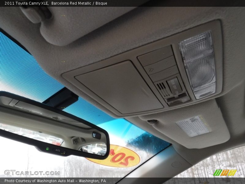 Barcelona Red Metallic / Bisque 2011 Toyota Camry XLE