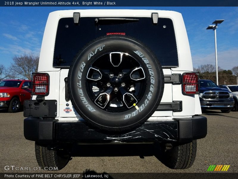 Bright White / Black 2018 Jeep Wrangler Unlimited Altitude 4x4