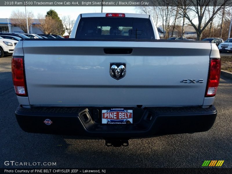 Bright Silver Metallic / Black/Diesel Gray 2018 Ram 1500 Tradesman Crew Cab 4x4