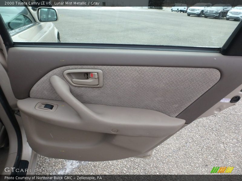 Lunar Mist Metallic / Gray 2000 Toyota Camry LE V6