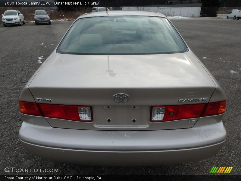 Lunar Mist Metallic / Gray 2000 Toyota Camry LE V6