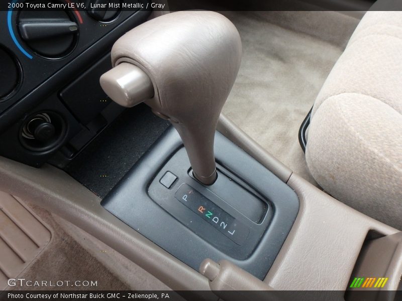 Lunar Mist Metallic / Gray 2000 Toyota Camry LE V6