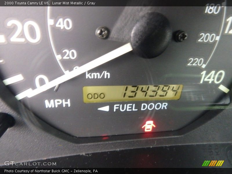 Lunar Mist Metallic / Gray 2000 Toyota Camry LE V6