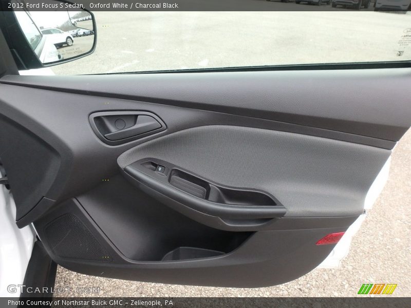 Oxford White / Charcoal Black 2012 Ford Focus S Sedan