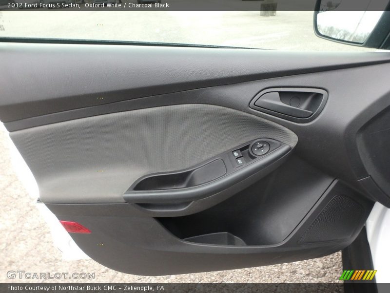 Oxford White / Charcoal Black 2012 Ford Focus S Sedan