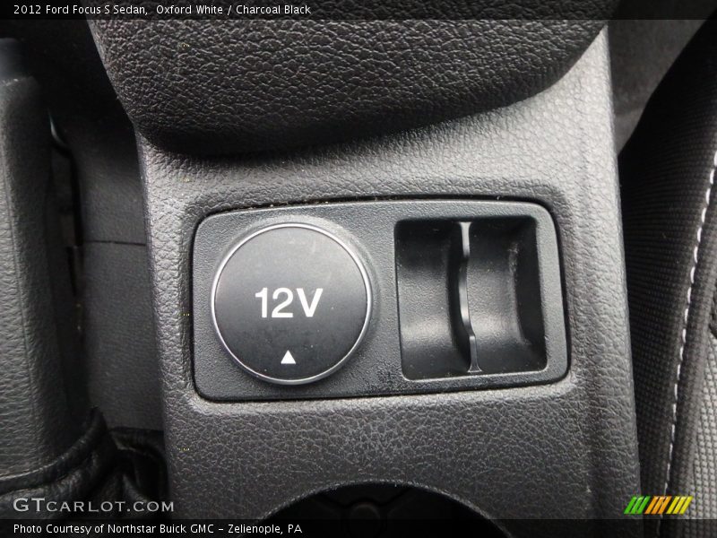 Oxford White / Charcoal Black 2012 Ford Focus S Sedan