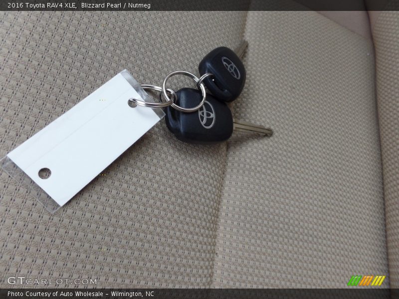 Blizzard Pearl / Nutmeg 2016 Toyota RAV4 XLE
