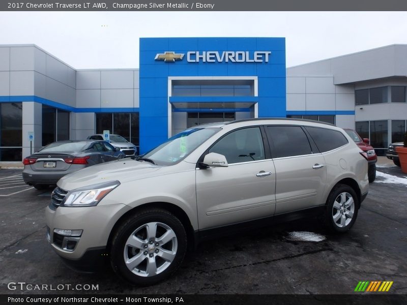 Champagne Silver Metallic / Ebony 2017 Chevrolet Traverse LT AWD