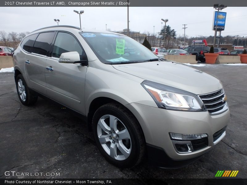 Champagne Silver Metallic / Ebony 2017 Chevrolet Traverse LT AWD