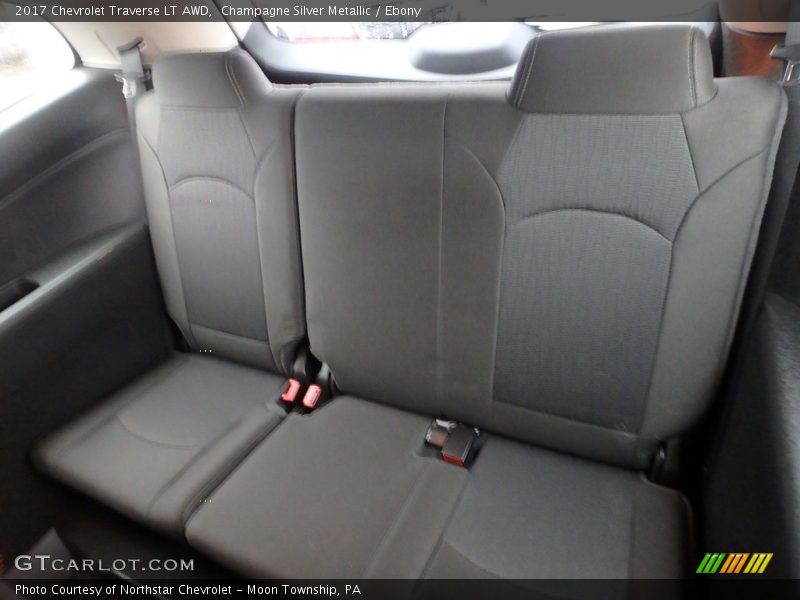 Champagne Silver Metallic / Ebony 2017 Chevrolet Traverse LT AWD