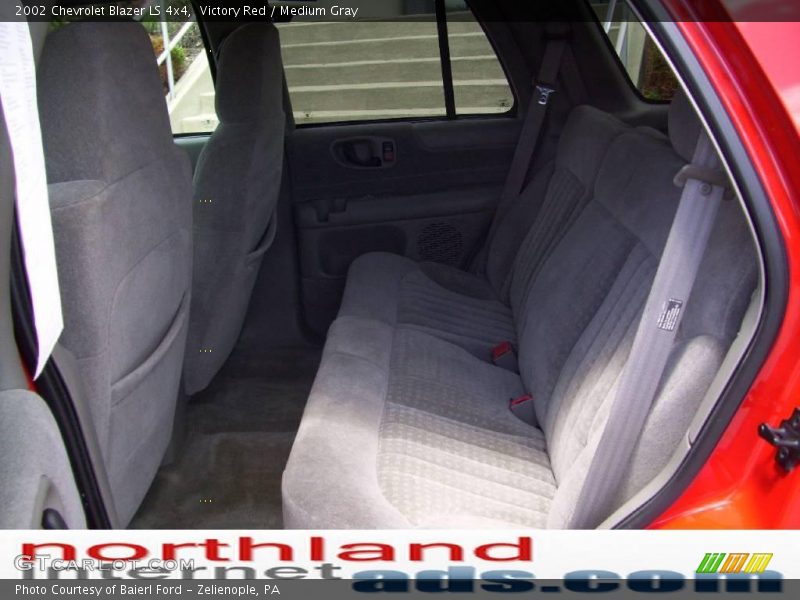 Victory Red / Medium Gray 2002 Chevrolet Blazer LS 4x4